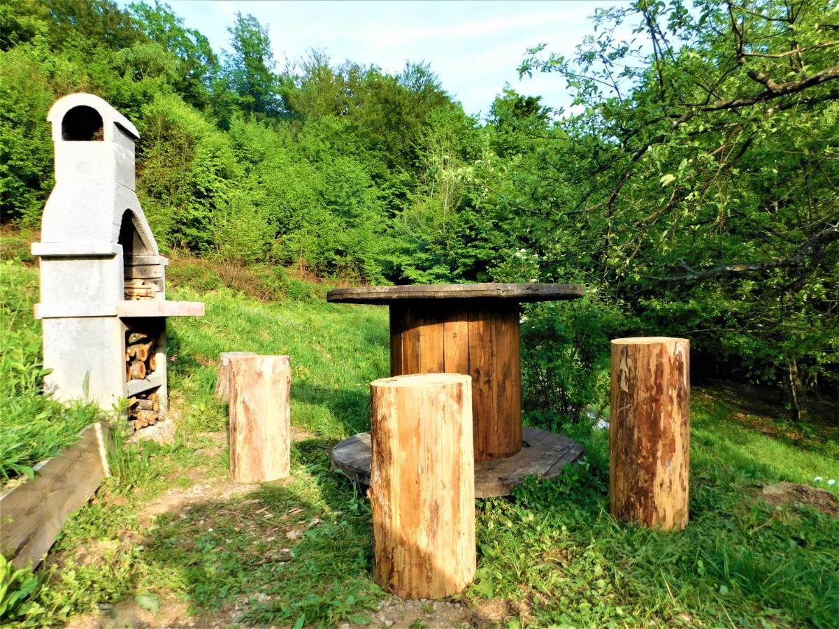 Robinzonski Turizam "Robin' S Hood" Skrad ภายนอก รูปภาพ