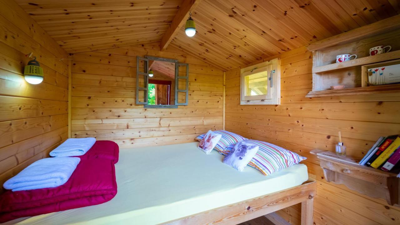 Robinzonski Turizam "Robin' S Hood" Skrad ภายนอก รูปภาพ